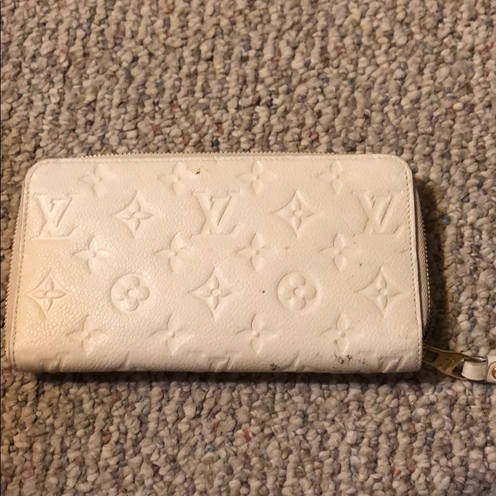 LV Wallet